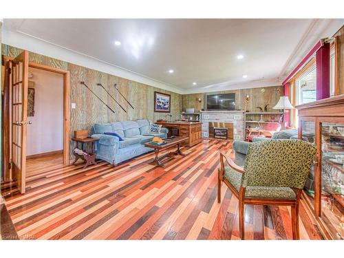 10 Lowell Street S, Cambridge, ON - Indoor Photo Showing Living Room With Fireplace