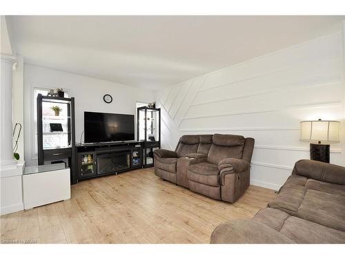 46 Dahlia Street, Kitchener, ON - Indoor Photo Showing Living Room