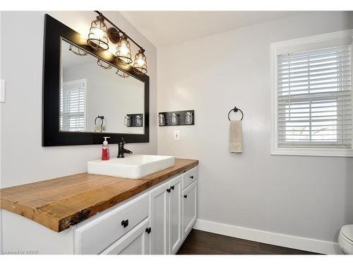 46 Dahlia Street, Kitchener, ON - Indoor Photo Showing Bathroom