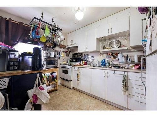 3 Grand Avenue S, Cambridge, ON - Indoor Photo Showing Kitchen