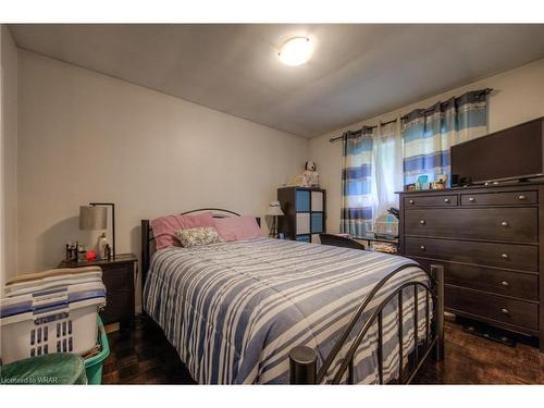 6 Bakersfield Drive, Cambridge, ON - Indoor Photo Showing Bedroom