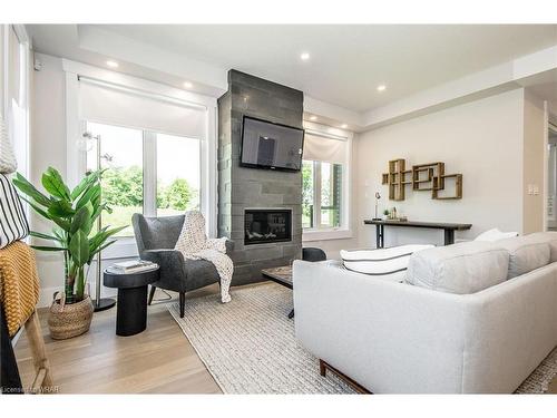 156 Newman Drive, Cambridge, ON - Indoor Photo Showing Living Room With Fireplace