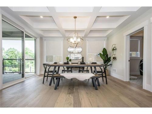 156 Newman Drive, Cambridge, ON - Indoor Photo Showing Dining Room