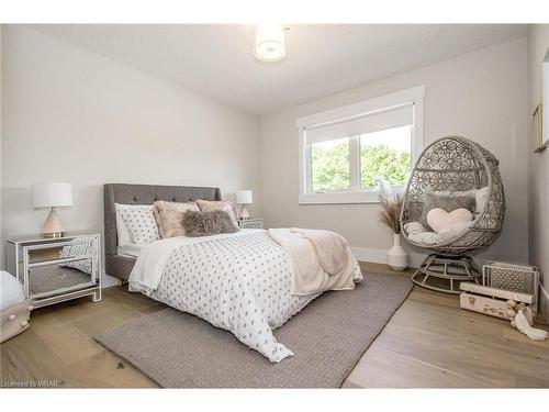 156 Newman Drive, Cambridge, ON - Indoor Photo Showing Bedroom