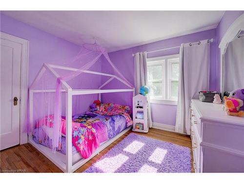 224 Grand River Street N, Paris, ON - Indoor Photo Showing Bedroom