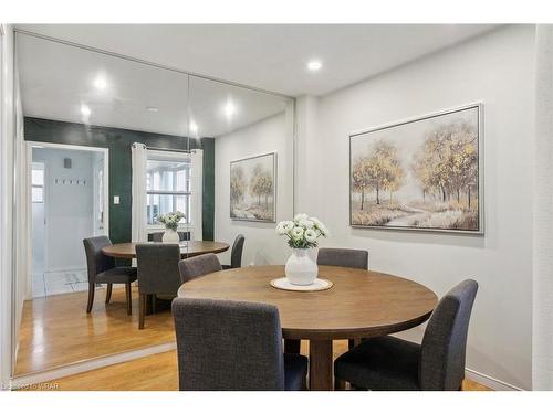 3054 Pendleton Road, Mississauga, ON - Indoor Photo Showing Dining Room