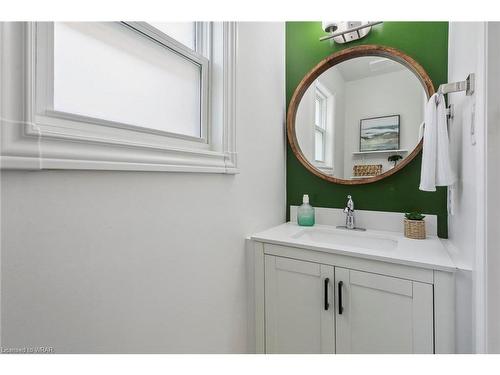 3054 Pendleton Road, Mississauga, ON - Indoor Photo Showing Bathroom