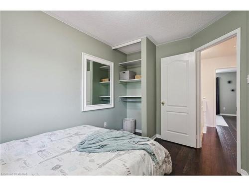 3054 Pendleton Road, Mississauga, ON - Indoor Photo Showing Bedroom