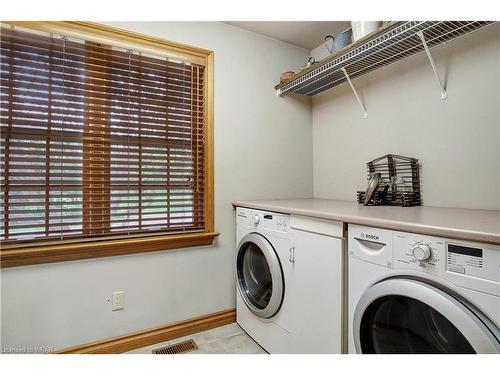 6690 Gore Road, Puslinch, ON - Indoor Photo Showing Laundry Room