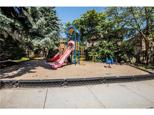 4-460 Bristol Road W, Mississauga, ON - Outdoor