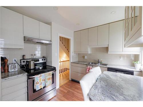 2 Dunkirk Avenue, Guelph, ON - Indoor Photo Showing Kitchen