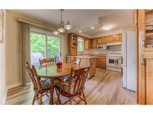 47 Kingston Crescent, Kitchener, ON - Indoor Photo Showing Dining Room