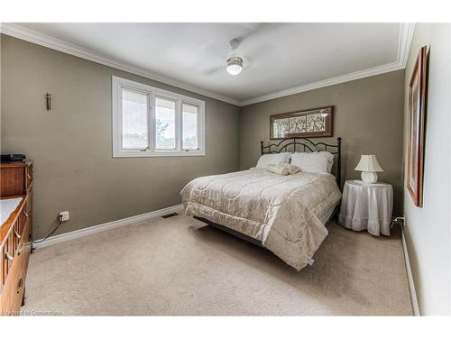 47 Kingston Crescent, Kitchener, ON - Indoor Photo Showing Bedroom