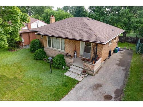 32 Southdale Avenue, Kitchener, ON - Outdoor