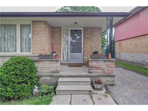 32 Southdale Avenue, Kitchener, ON - Outdoor