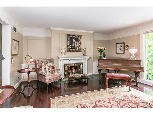 65 Edgehill Drive, Kitchener, ON - Indoor Photo Showing Dining Room