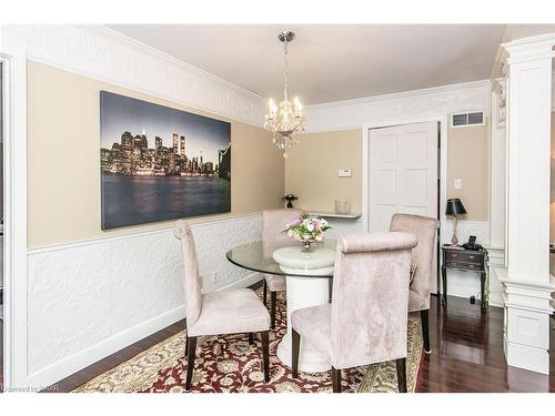 65 Edgehill Drive, Kitchener, ON - Indoor Photo Showing Dining Room