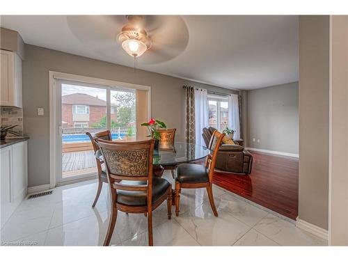 300 Granite Hill Road, Cambridge, ON - Indoor Photo Showing Dining Room