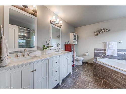 300 Granite Hill Road, Cambridge, ON - Indoor Photo Showing Bathroom