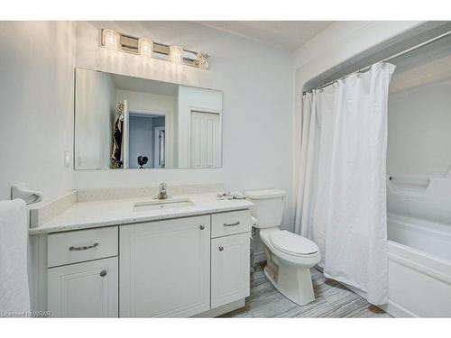 18 Grand Flats Trail, Kitchener, ON - Indoor Photo Showing Bathroom