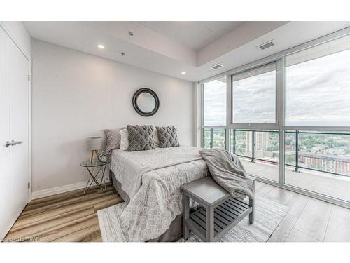 60 Charles Street W, Kitchener, ON - Indoor Photo Showing Bedroom