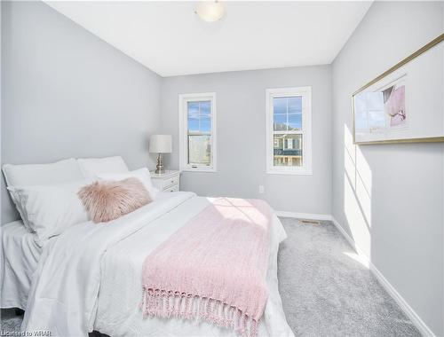 264 Apple Hill Crescent, Kitchener, ON - Indoor Photo Showing Bedroom