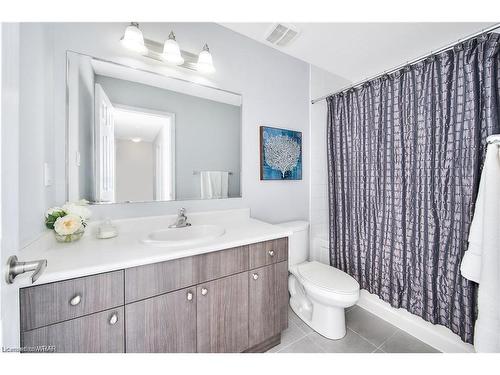 264 Apple Hill Crescent, Kitchener, ON - Indoor Photo Showing Bathroom