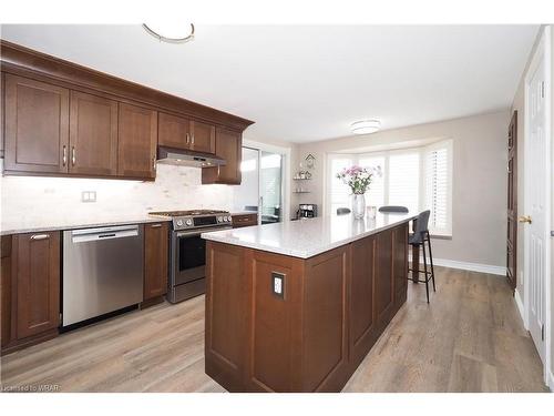 336 Northlake Drive, Waterloo, ON - Indoor Photo Showing Kitchen