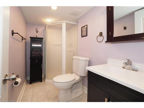 336 Northlake Drive, Waterloo, ON - Indoor Photo Showing Bathroom