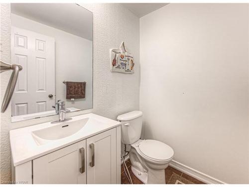 136 Bailey Drive, Cambridge, ON - Indoor Photo Showing Bathroom