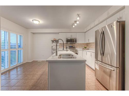 136 Bailey Drive, Cambridge, ON - Indoor Photo Showing Kitchen With Double Sink