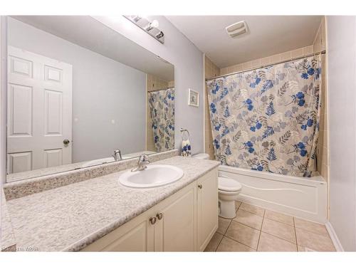 136 Bailey Drive, Cambridge, ON - Indoor Photo Showing Bathroom