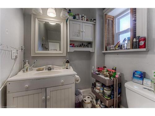 111-113 Joseph Street, Kitchener, ON - Indoor Photo Showing Laundry Room