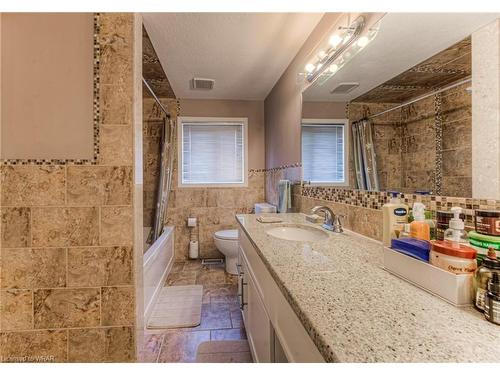 19 Tami Court, Kitchener, ON - Indoor Photo Showing Bathroom