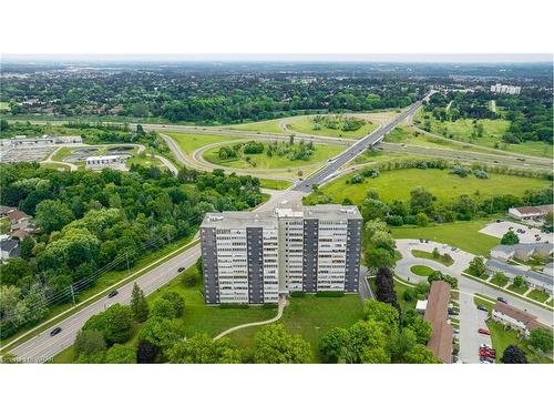 906-225 Harvard Place, Waterloo, ON - Outdoor With View