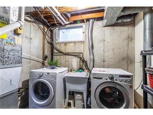 42 Charles Best Place, Kitchener, ON - Indoor Photo Showing Laundry Room
