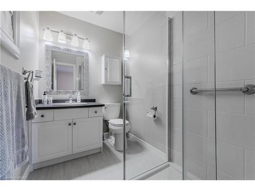 24 Tami Court, Kitchener, ON - Indoor Photo Showing Bathroom