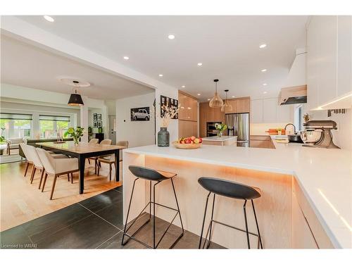 568 Royal Beech Drive, Waterloo, ON - Indoor Photo Showing Kitchen With Upgraded Kitchen