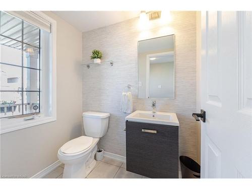 7724 Sycamore Drive, Niagara Falls, ON - Indoor Photo Showing Bathroom