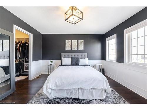 7724 Sycamore Drive, Niagara Falls, ON - Indoor Photo Showing Bedroom