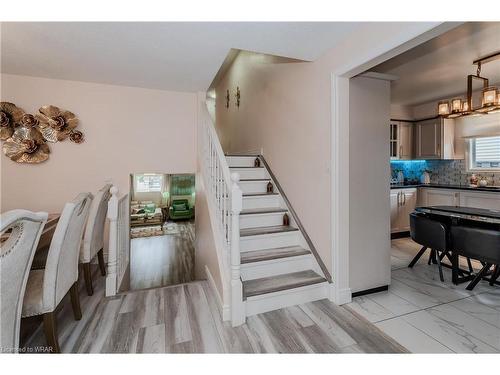 9 Wendy Crescent, Kitchener, ON - Indoor Photo Showing Living Room