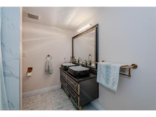 9 Wendy Crescent, Kitchener, ON - Indoor Photo Showing Kitchen