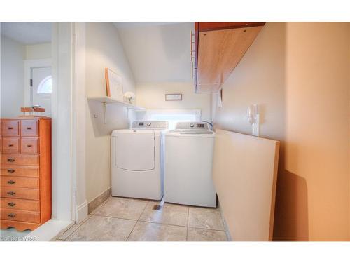 82 Samuel Street, Kitchener, ON - Indoor Photo Showing Laundry Room