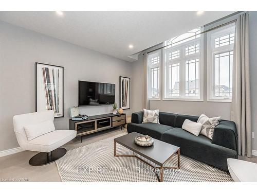 300 Grange Road, Guelph, ON - Indoor Photo Showing Living Room