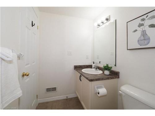 18A-931 Glasgow Street, Kitchener, ON - Indoor Photo Showing Bathroom