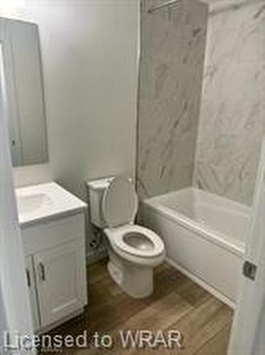 69-405 Myers Road, Cambridge, ON - Indoor Photo Showing Bathroom