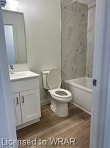 69-405 Myers Road, Cambridge, ON - Indoor Photo Showing Bathroom