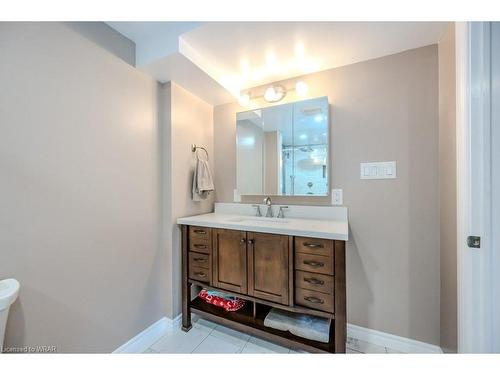 107 Pinedale Drive, Kitchener, ON - Indoor Photo Showing Bathroom