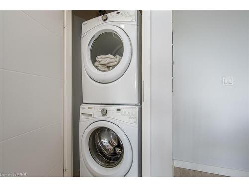 820-280 Lester Street, Waterloo, ON - Indoor Photo Showing Laundry Room