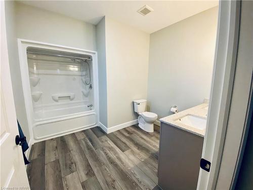 463 Warren Street, Goderich, ON - Indoor Photo Showing Bathroom